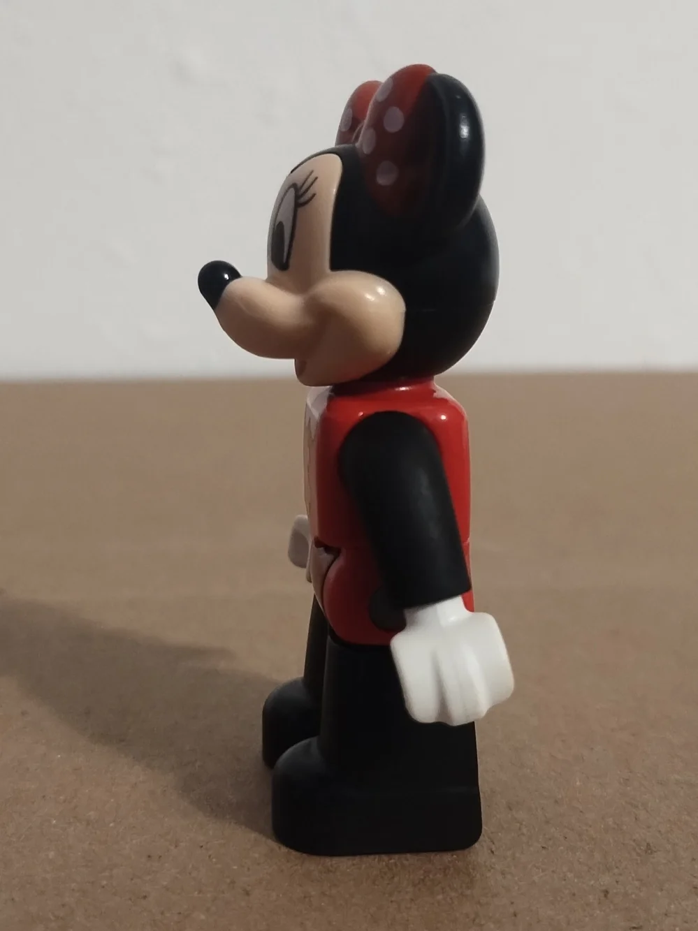 Red polka dot bow Minnie mouse Disney Pixar toy figure